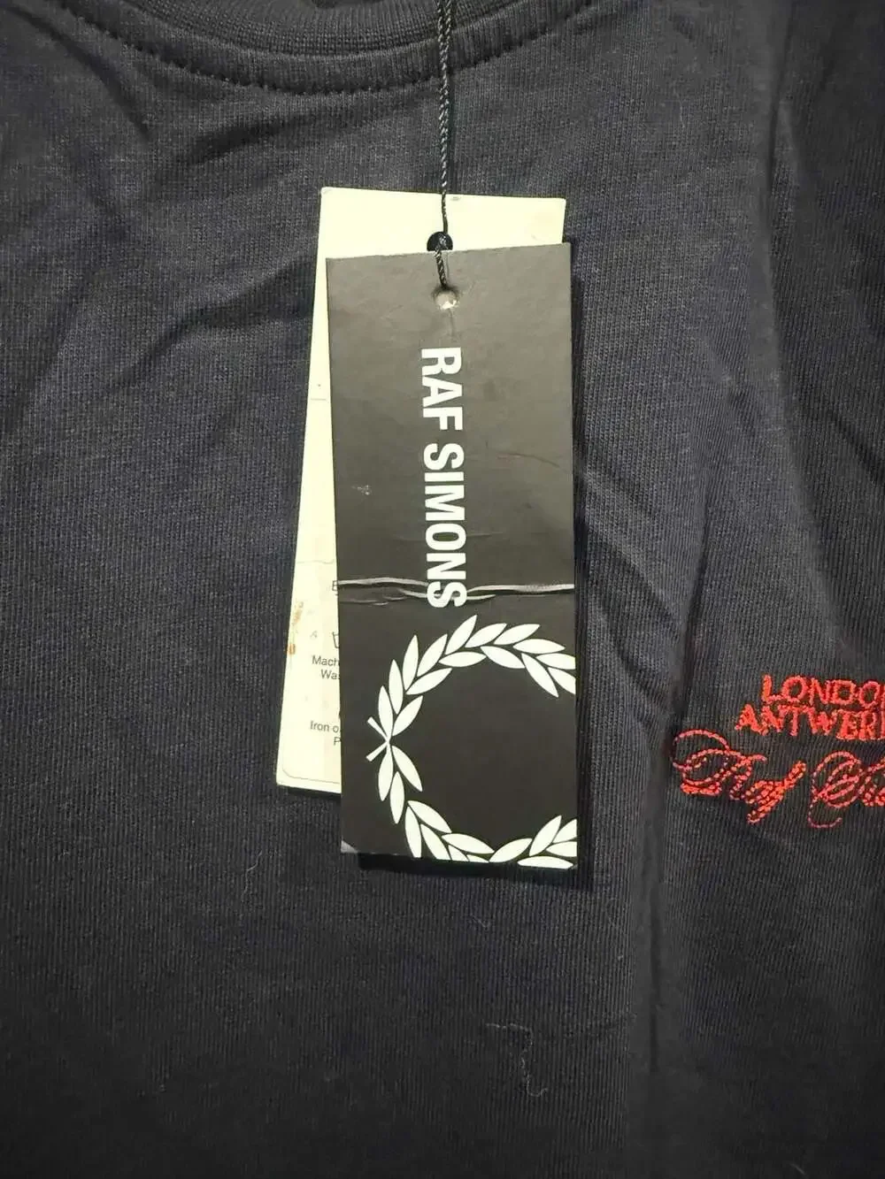 Raf Simons x Fred Perry Laurel Wreath Logo T-Shirt Navy Small NWT Portugal